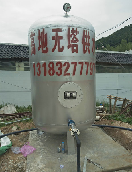 湖北荆门5吨无塔供水设备安装调试成功.jpg